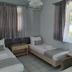 Semesterbostad Daglas House Nidhrion