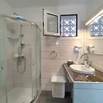 Daglas House Nidhrion